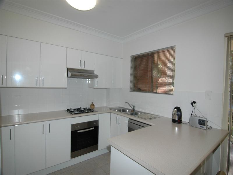 2/29-31 Romsey Street, Waitara NSW 2077