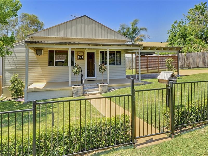 2 Hyacinth Street, Asquith NSW 2077