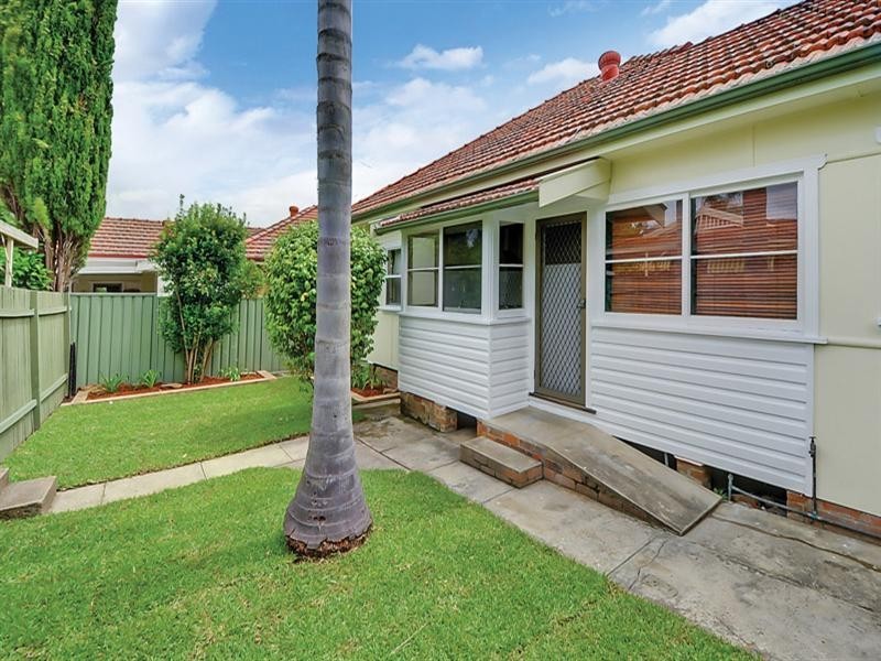 14 Belmont Parade, Mount Colah NSW 2079
