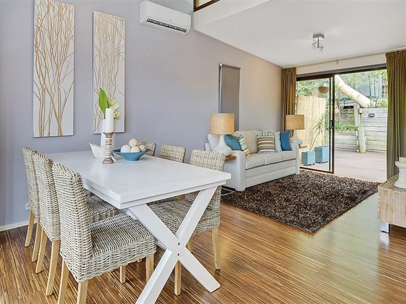 27 Northumberland Avenue, Mount Colah NSW 2079