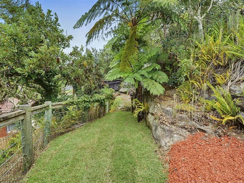 27 Northumberland Avenue, Mount Colah NSW 2079