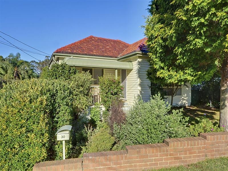 30 Lords Avenue, Asquith NSW 2077