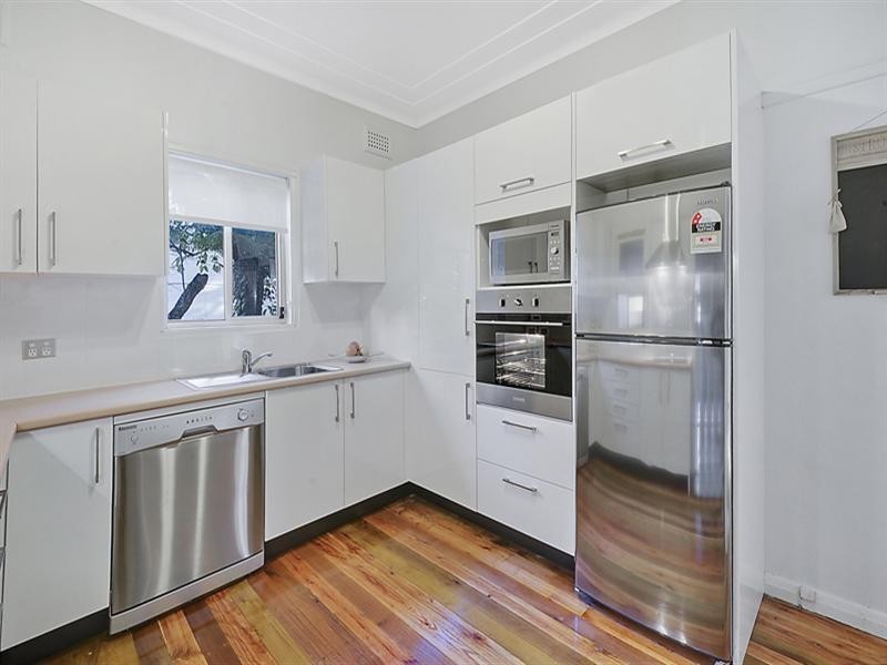 30 Lords Avenue, Asquith NSW 2077