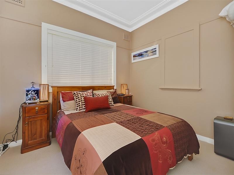 30 Lords Avenue, Asquith NSW 2077