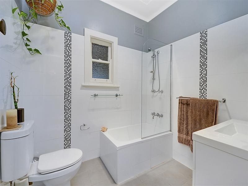 30 Lords Avenue, Asquith NSW 2077