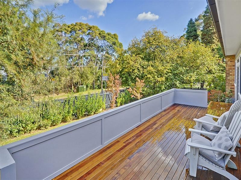 15 Leeming Street, Mount Kuring-gai NSW 2080