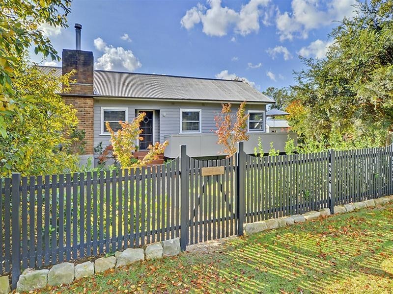 15 Leeming Street, Mount Kuring-gai NSW 2080