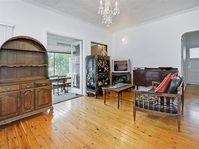 3 Brisbane Avenue, Mount Kuring-gai NSW 2080