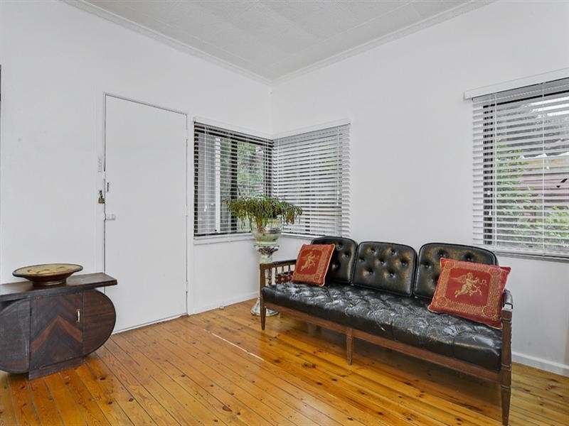 3 Brisbane Avenue, Mount Kuring-gai NSW 2080