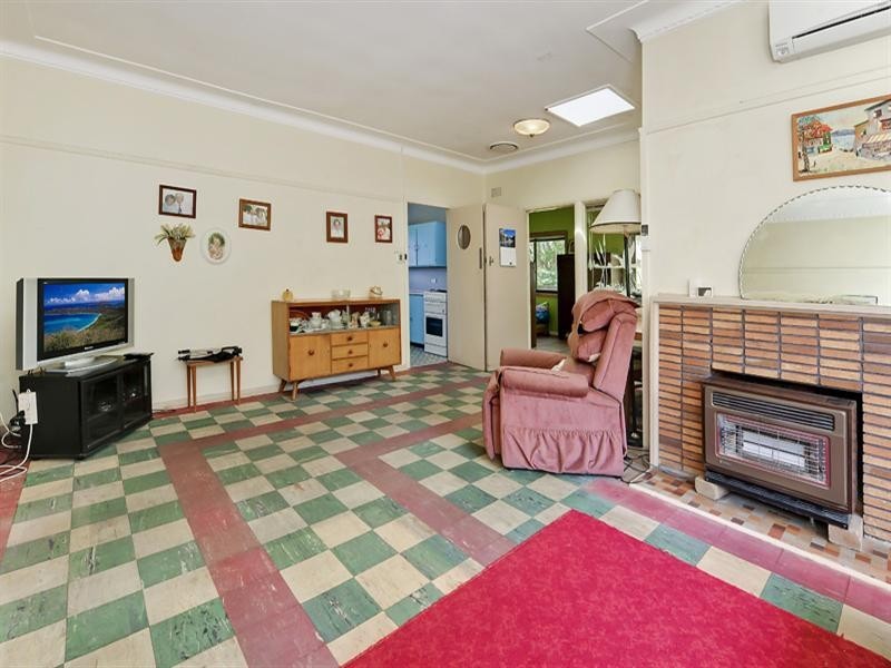 25 Bouvardia Street, Asquith NSW 2077