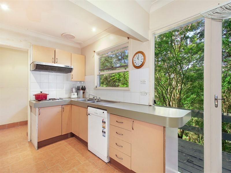 12 Wanawong Drive, Thornleigh NSW 2120