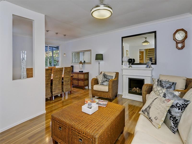 3 Livingstone Place, Mount Colah NSW 2079