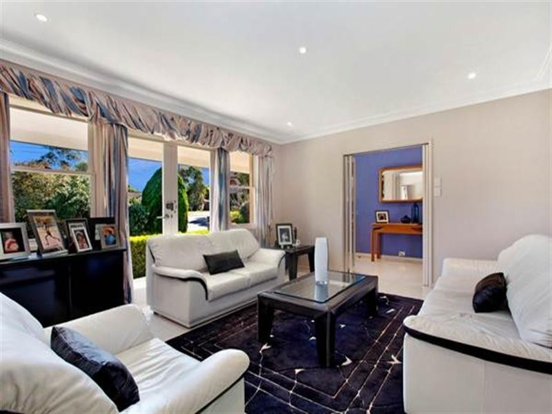 2 Poplar Place, Westleigh NSW 2120