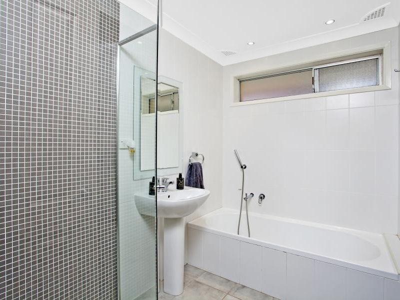 2 Poplar Place, Westleigh NSW 2120