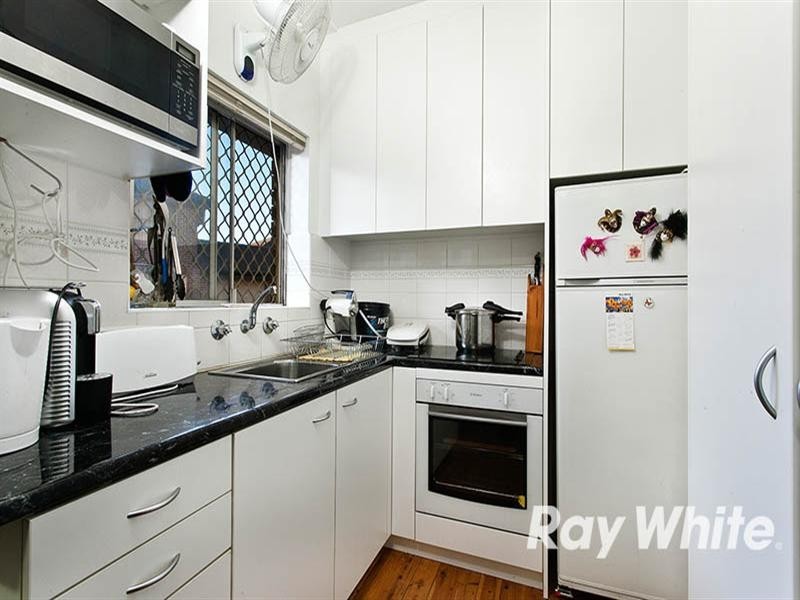 2/12 Nicoll Street, Roselands NSW 2196