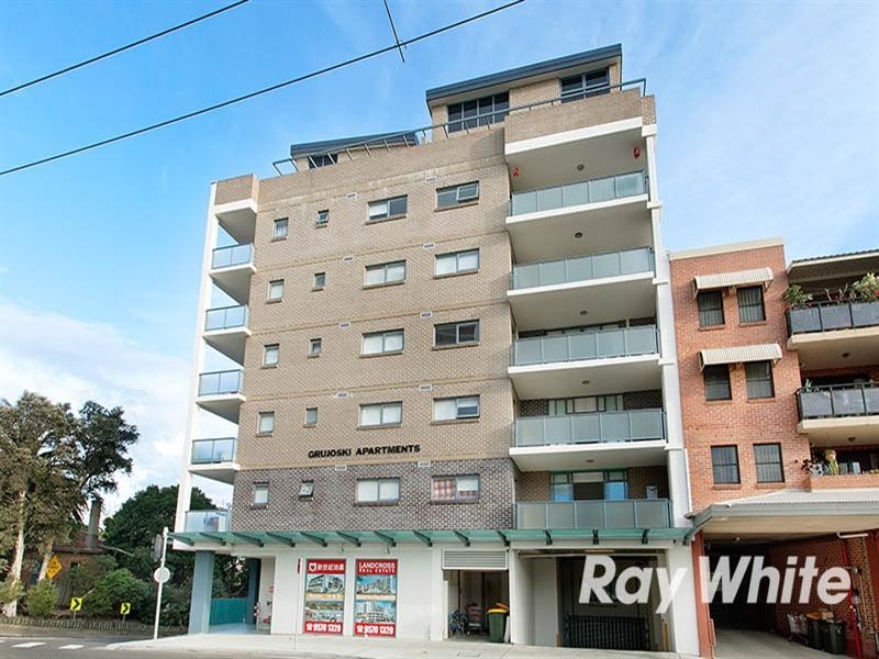 2/11 Treacy Street, Hurstville NSW 2220