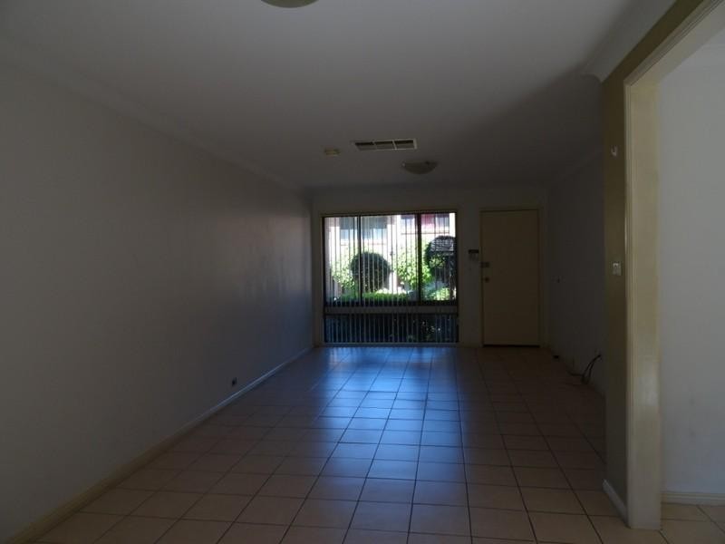 2/98 Woniora Road, Hurstville NSW 2220