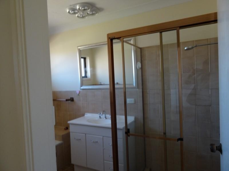 2/98 Woniora Road, Hurstville NSW 2220