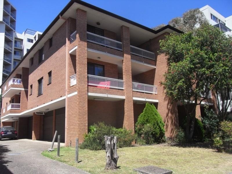 4/3-5 Bond Street, Hurstville NSW 2220