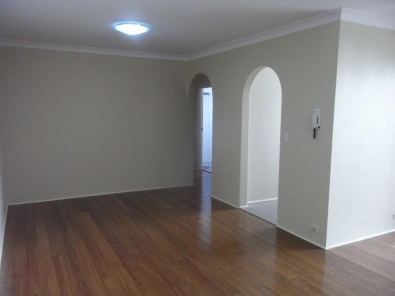 4/3-5 Bond Street, Hurstville NSW 2220