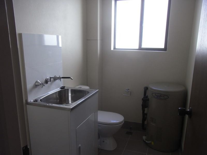 4/3-5 Bond Street, Hurstville NSW 2220