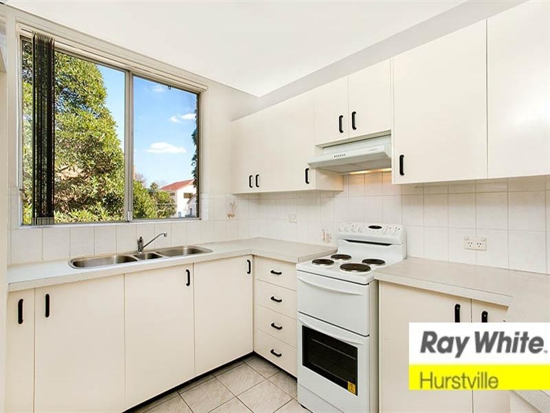 3/84 Queens Road, Hurstville NSW 2220