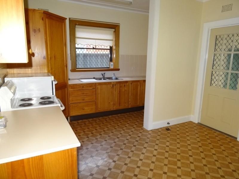 9 Hobbs Street, Kingsgrove NSW 2208