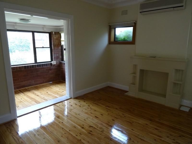 9 Hobbs Street, Kingsgrove NSW 2208