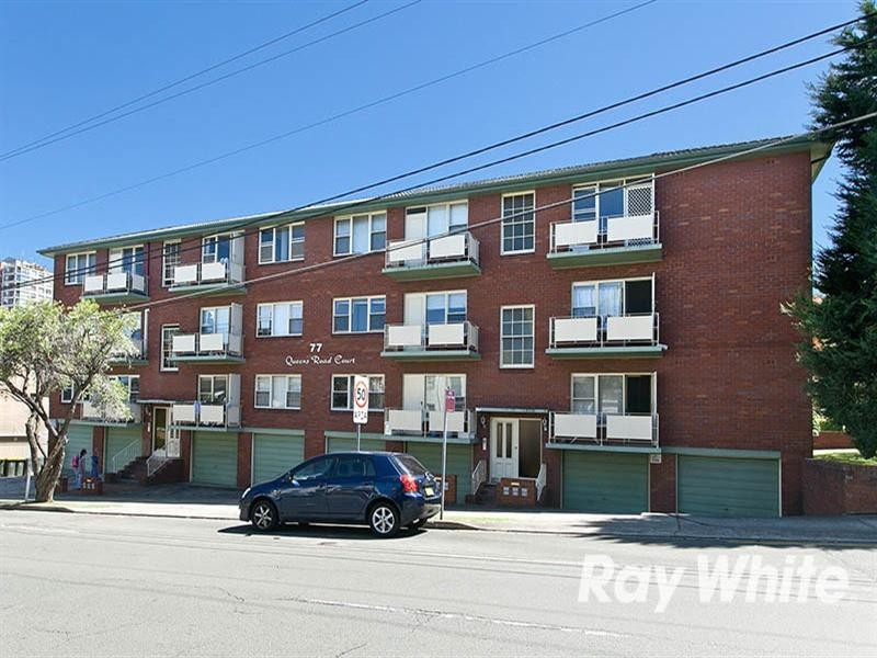 2/77 Queens Road, Hurstville NSW 2220