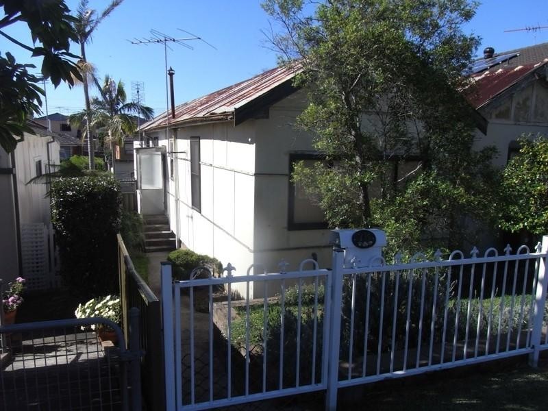 76 Botany Street, Carlton NSW 2218