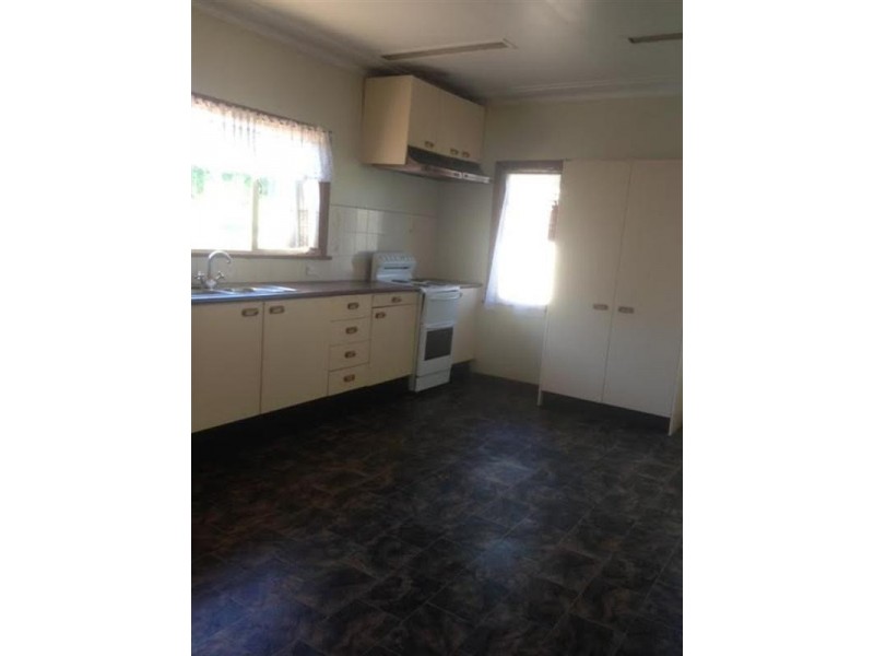 48 Johnstone Street, Peakhurst NSW 2210