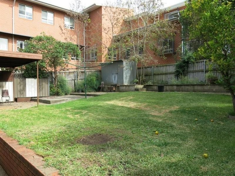 6 Neilson Avenue, Peakhurst NSW 2210