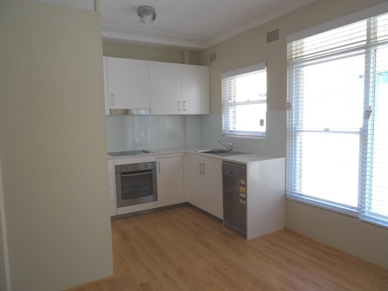 8/30 Bembridge Street, Carlton NSW 2218