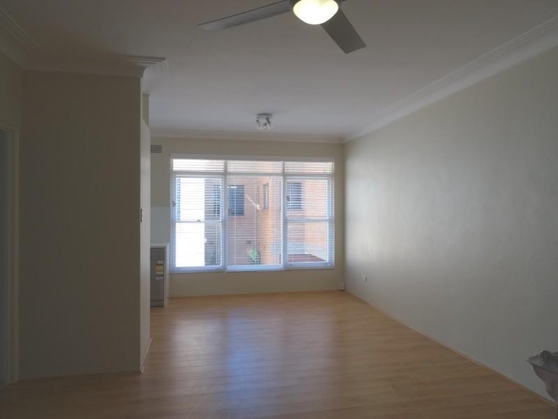 8/30 Bembridge Street, Carlton NSW 2218