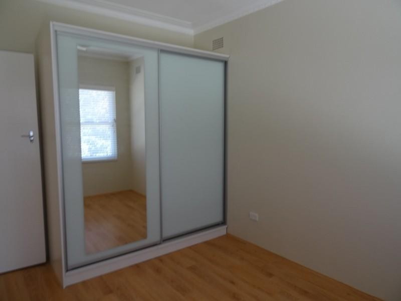 8/30 Bembridge Street, Carlton NSW 2218