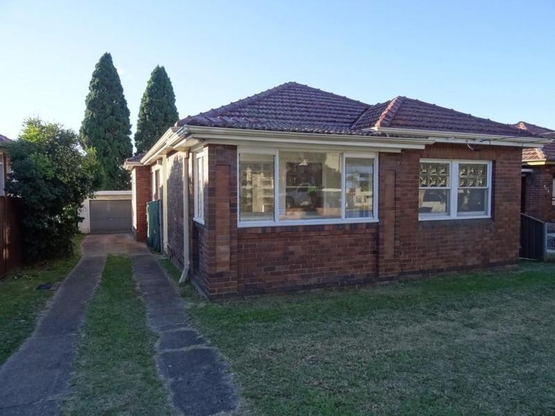 16 Chisholm Avenue, Clemton Park NSW 2206