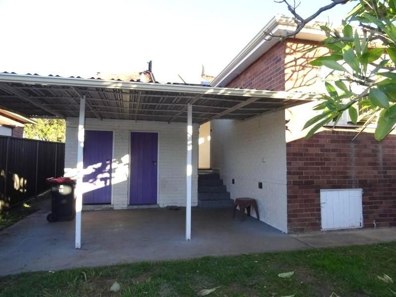 16 Chisholm Avenue, Clemton Park NSW 2206