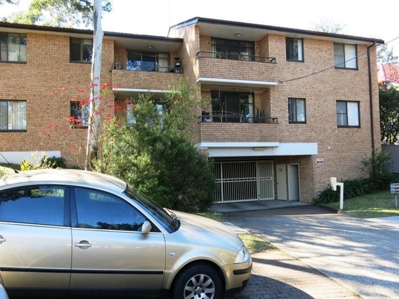 4/4 Alma Street, Hurstville NSW 2220