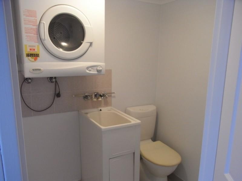 4/107 Forest Road, Hurstville NSW 2220