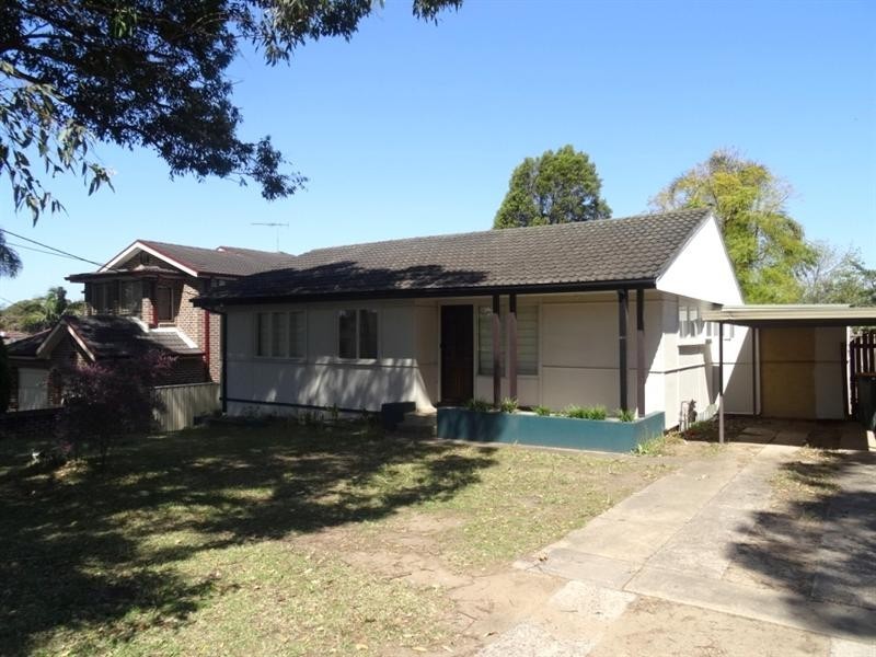 13 Balmoral Road, Mortdale NSW 2223