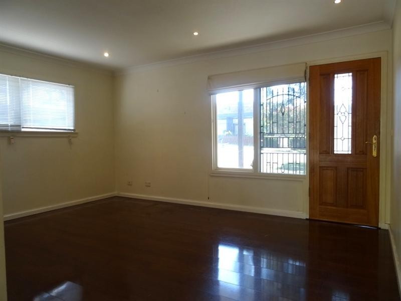 13 Balmoral Road, Mortdale NSW 2223