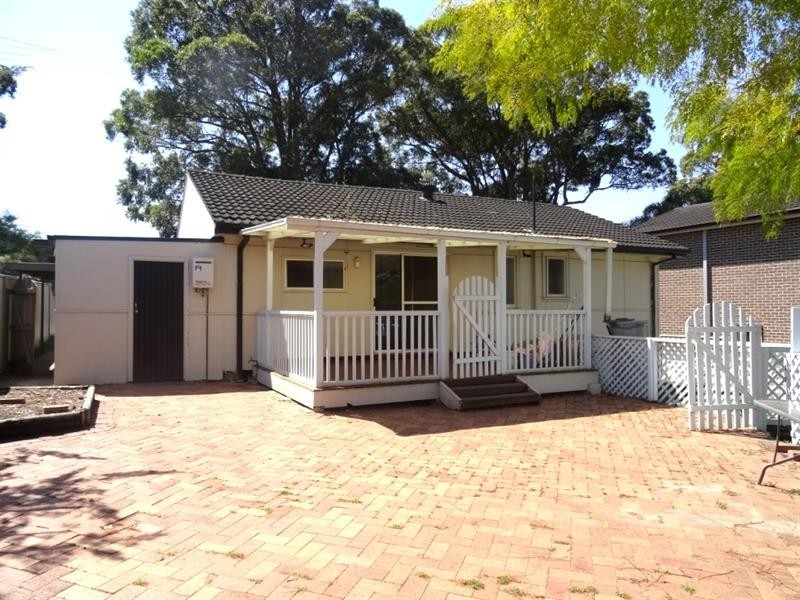 13 Balmoral Road, Mortdale NSW 2223