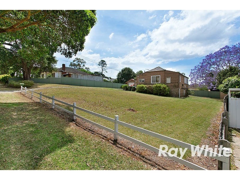 38 Lawrence Street, Peakhurst NSW 2210