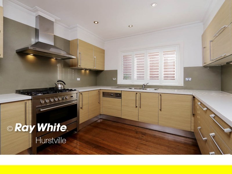 6 McRaes Avenue, Penshurst NSW 2222