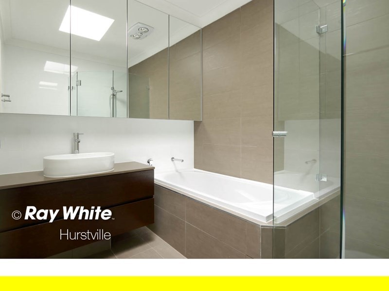 52a Queens Road, Hurstville NSW 2220