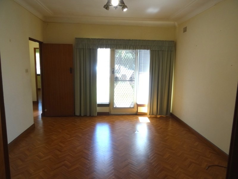 12 Gloucester Avenue, Burwood NSW 2134