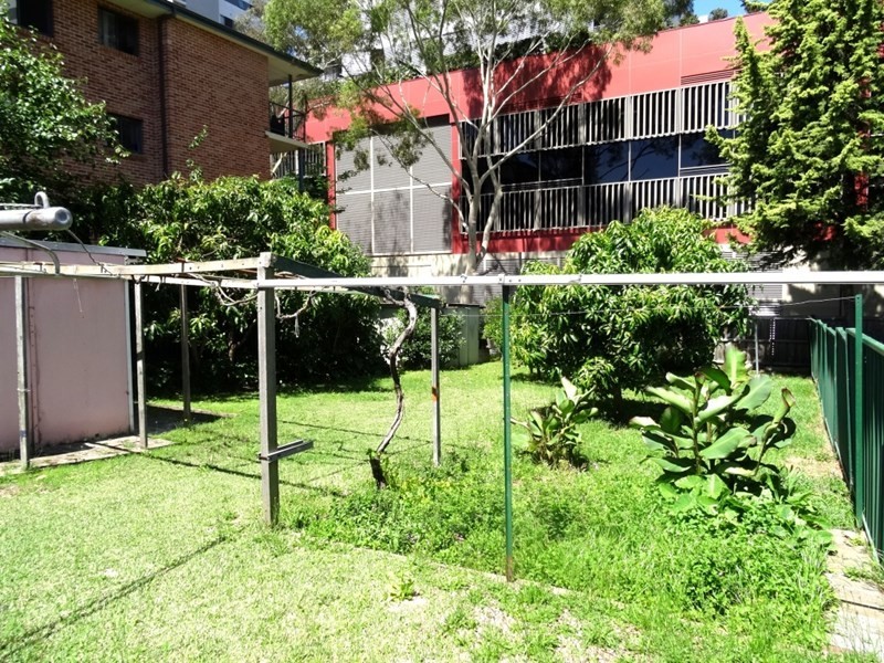 12 Gloucester Avenue, Burwood NSW 2134