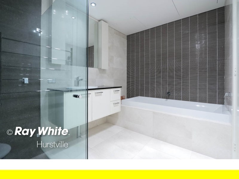 33 Belmore Road, Peakhurst NSW 2210