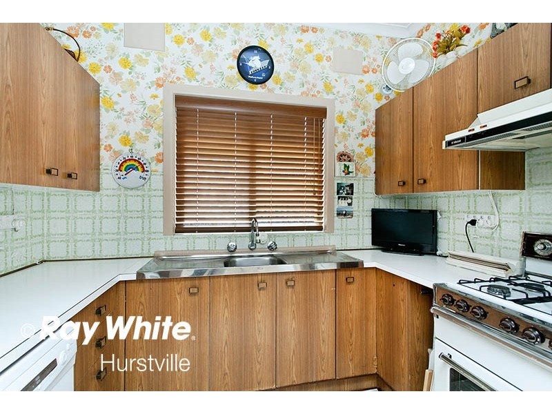 219 Moorefields Road, Roselands NSW 2196