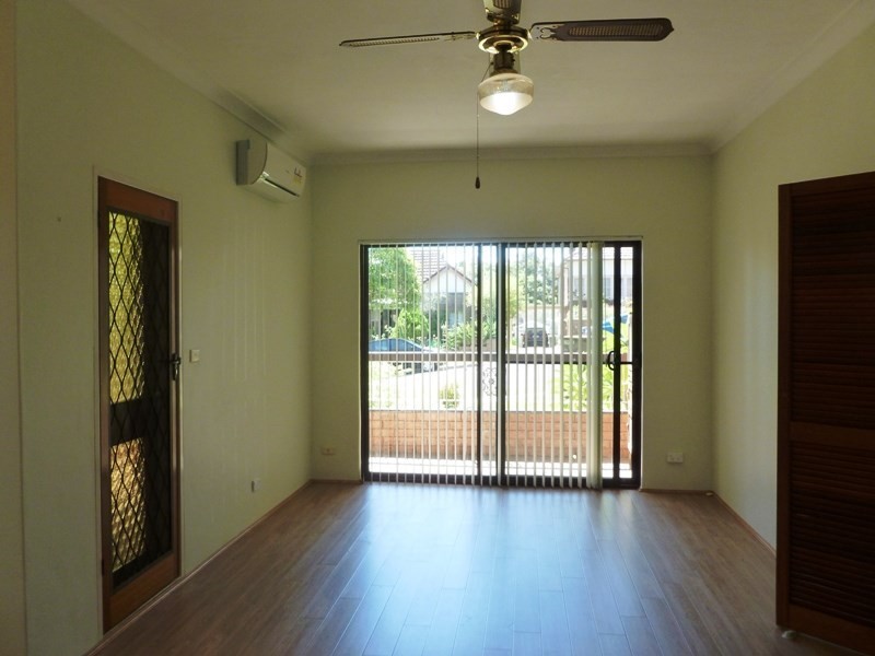 6 Hillcrest Avenue, Hurstville NSW 2220